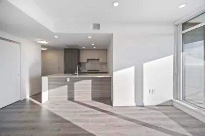 1804 10333 133 Street, Surrey, BC, Surrey — Apartment/Condo for sale