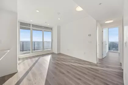 1804 10333 133 Street, Surrey, BC, Surrey — Apartment/Condo for sale