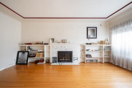 3205 E 3rd Avenue, Vancouver, BC, Vancouver — Single Family Residence for sale