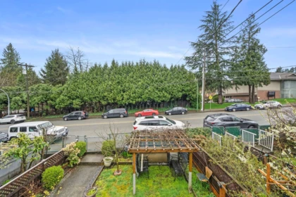 Hot Tub / Spa Photo of 6071 Sprott Street, Burnaby, BC