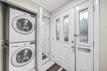 Powder Room Photo of 6071 Sprott Street, Burnaby, BC