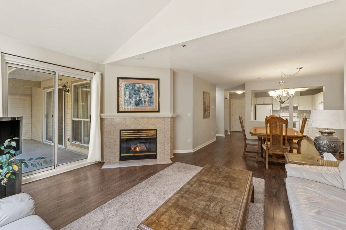 Family Room Photo of 309 19142 122 Avenue, Pitt Meadows, BC