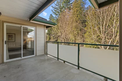Entry Foyer Photo of 309 19142 122 Avenue, Pitt Meadows, BC