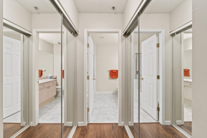 Guest Bathroom Photo of 309 19142 122 Avenue, Pitt Meadows, BC