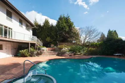 Garden / Landscaping Photo of 860 Fairmile Road, West Vancouver, BC
