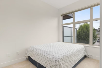 Bedroom 4 Photo of 205 14022 North Bluff Road, White Rock, BC