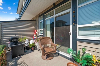 Entry Foyer Photo of 106 8413 Midtown Way, Chilliwack, BC