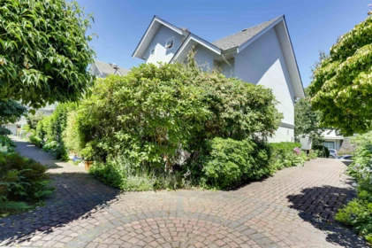 Staircase Photo of 1 15432 16a Avenue, Surrey, BC