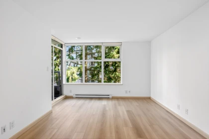 Breakfast Nook Photo of 409 9262 University Crescent, Burnaby, BC