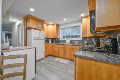 Primary Bathroom Photo of 5527 148 Street, Surrey, BC