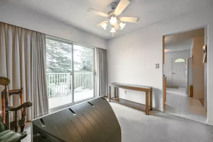 Walk-In Closet Photo of 5527 148 Street, Surrey, BC