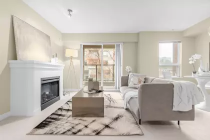 Breakfast Nook Photo of 102 6800 Eckersley Road, Richmond, BC