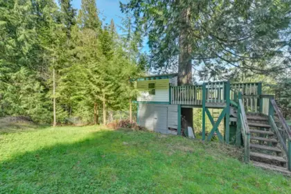 Hot Tub / Spa Photo of 29310 Dewdney Trunk Road, Mission, BC
