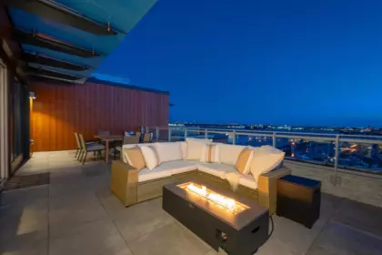 520 755 Harbourside Drive, North Vancouver, BC, North Vancouver — Apartment/Condo for sale