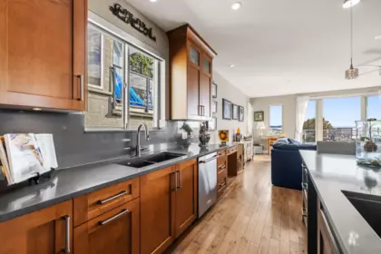Breakfast Nook Photo of 14738 Mcdonald Avenue, White Rock, BC