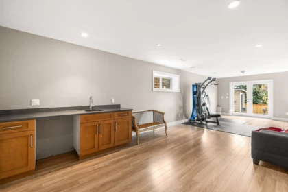 Hot Tub / Spa Photo of 14738 Mcdonald Avenue, White Rock, BC
