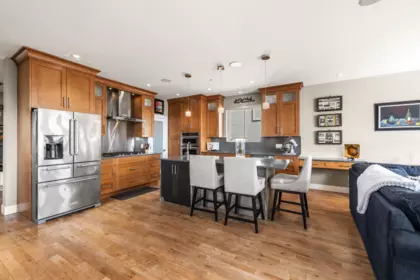Kitchen Island Photo of 14738 Mcdonald Avenue, White Rock, BC