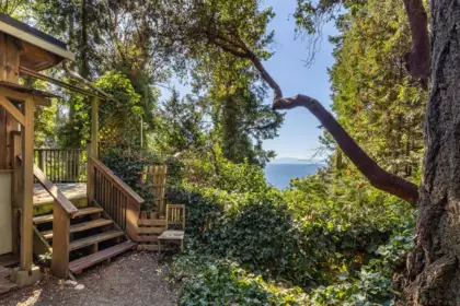 Loft / Bonus Room Photo of 5069 Sunshine Coast Highway, Sechelt, BC