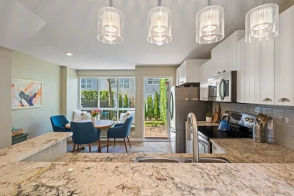 Breakfast Nook Photo of 7350 Hawthorne Terrace, Burnaby, BC