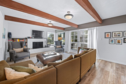 Kitchen Photo of 4032 Ripple Road, West Vancouver, BC