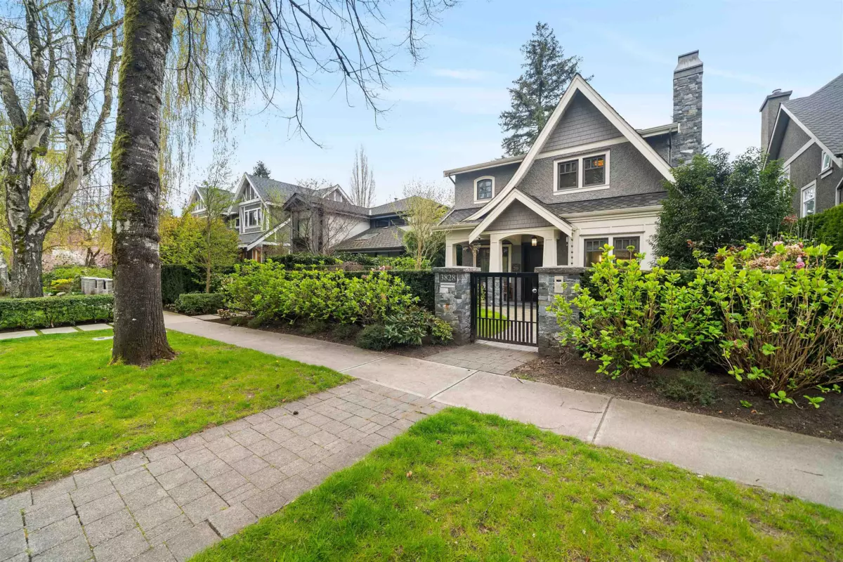 Family Room Photo of 3828 W 35th Avenue, Vancouver, BC
