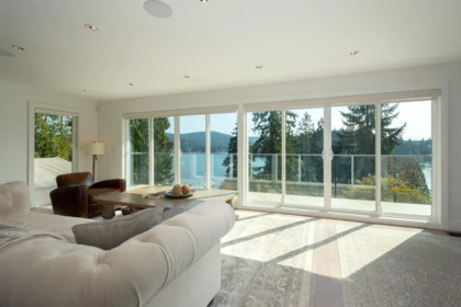 Breakfast Nook Photo of 2867 Panorama Drive, North Vancouver, BC