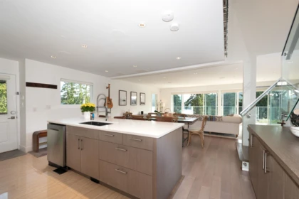 Kitchen Photo of 2867 Panorama Drive, North Vancouver, BC