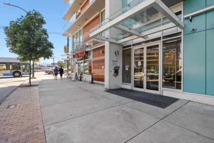 Hot Tub / Spa Photo of 1014 180 E 2nd Avenue, Vancouver, BC