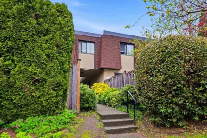 Front Yard Photo of 841 Old Lillooet Road, North Vancouver, BC