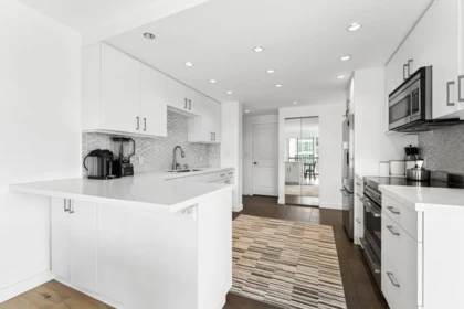 Kitchen Photo of 1005 1515 Eastern Avenue, North Vancouver, BC