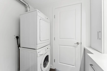 Mudroom Photo of 1005 1515 Eastern Avenue, North Vancouver, BC