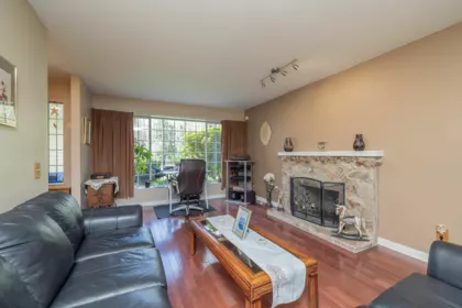 Breakfast Nook Photo of 7838 160 Street, Surrey, BC