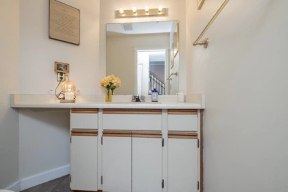 Hallway Photo of 7838 160 Street, Surrey, BC