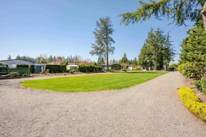 Hot Tub / Spa Photo of 19 24330 Fraser Highway, Langley, BC
