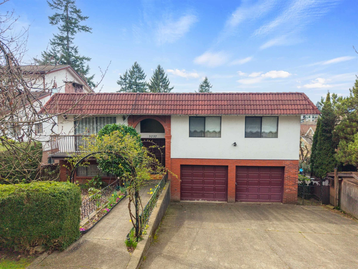 Exterior Rear Photo of 3237 Dumfries Street, Vancouver, BC