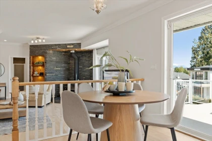 Breakfast Nook Photo of 5740 189a Street, Surrey, BC