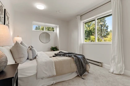 Entry Foyer Photo of 5740 189a Street, Surrey, BC