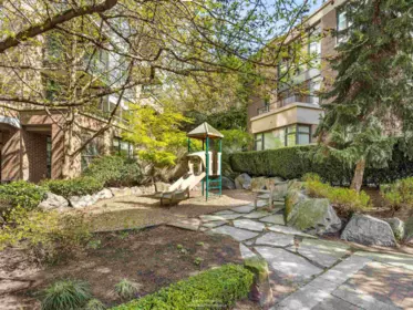 Laundry Room Photo of 701 155 W 1st Street, North Vancouver, BC