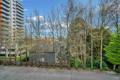 Office / Den Photo of 307 8291 Park Road, Richmond, BC