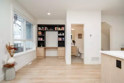 Breakfast Nook Photo of 2 7670 207 Street, Langley, BC