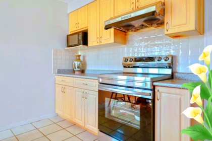 Kitchen Island Photo of 2336 E 45th Avenue, Vancouver, BC