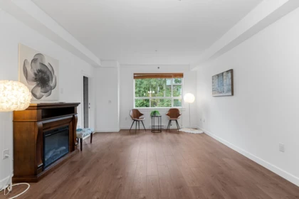 Breakfast Nook Photo of 404 14588 Mcdougall Drive, Surrey, BC