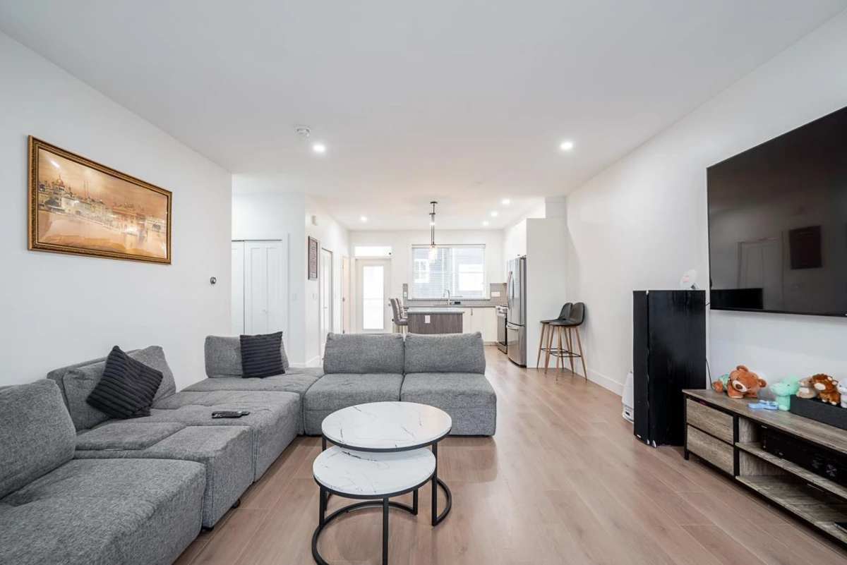 Living Room Photo of 38 14355 62 Avenue, Surrey, BC