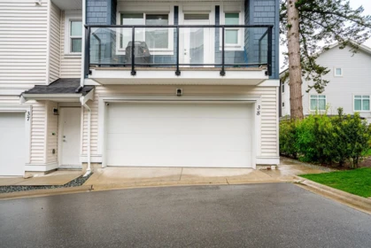 Backyard Photo of 38 14355 62 Avenue, Surrey, BC