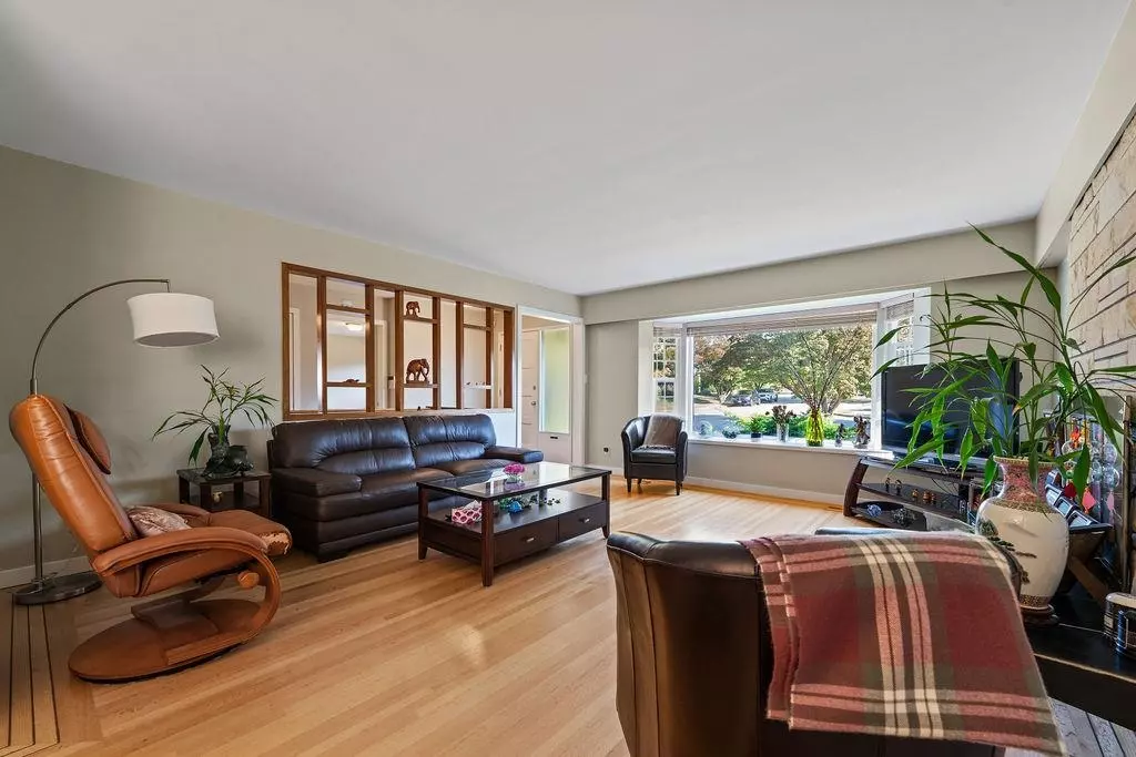 Family Room Photo of 7292 Shawnee Place, Vancouver, BC