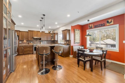Breakfast Nook Photo of 10363 Robertson Street, Maple Ridge, BC