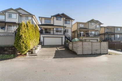 10363 Robertson Street, Maple Ridge, BC, Maple Ridge — Single Family Residence for sale