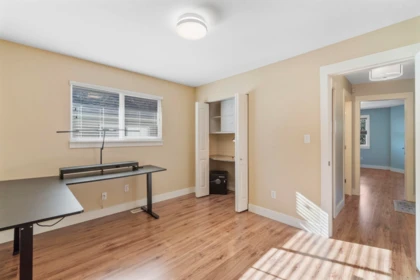 Mudroom Photo of 10363 Robertson Street, Maple Ridge, BC