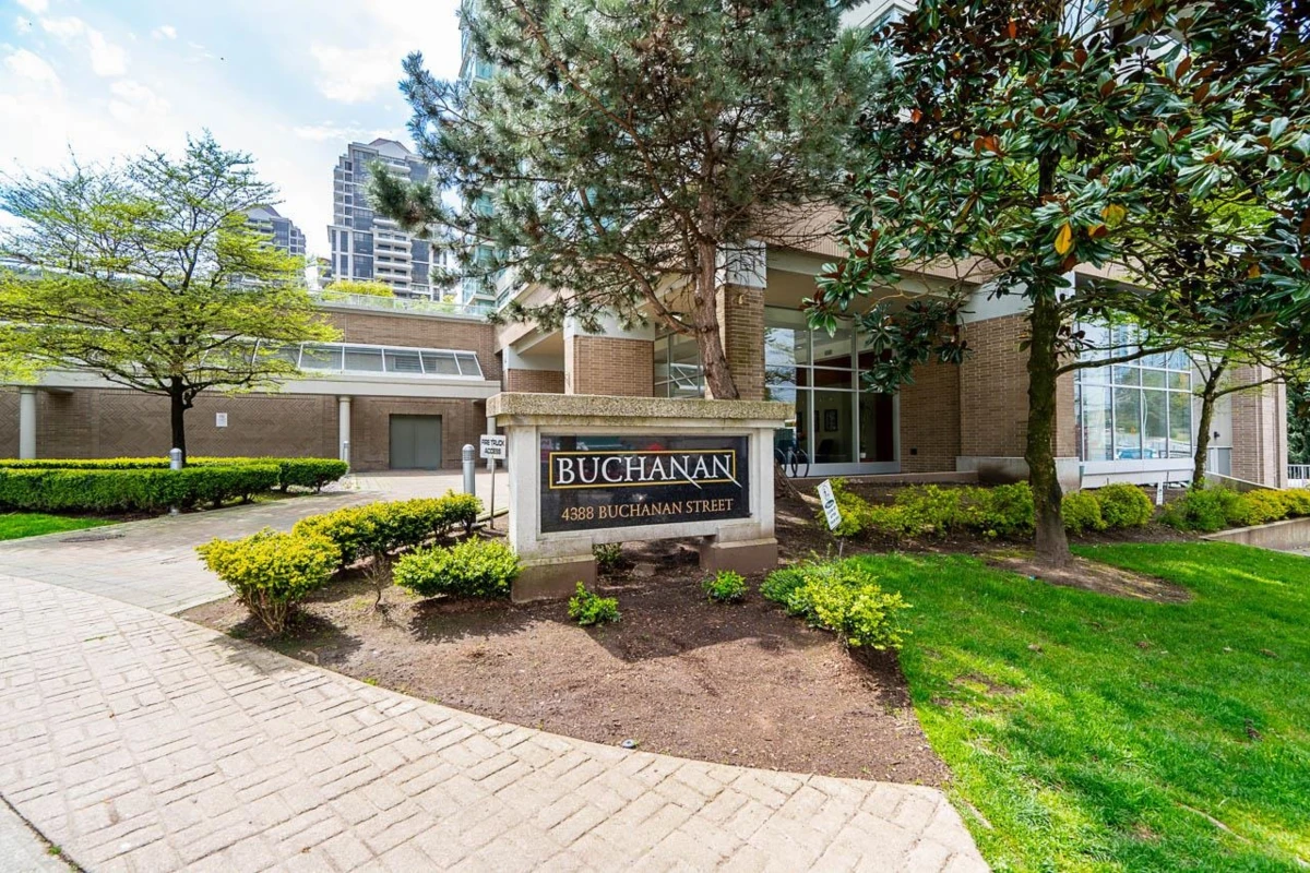 Living Room Photo of 1505 4388 Buchanan Street, Burnaby, BC