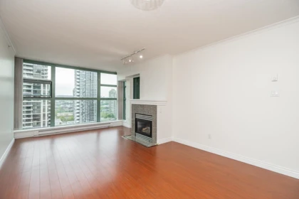 Walk-In Closet Photo of 1505 4388 Buchanan Street, Burnaby, BC